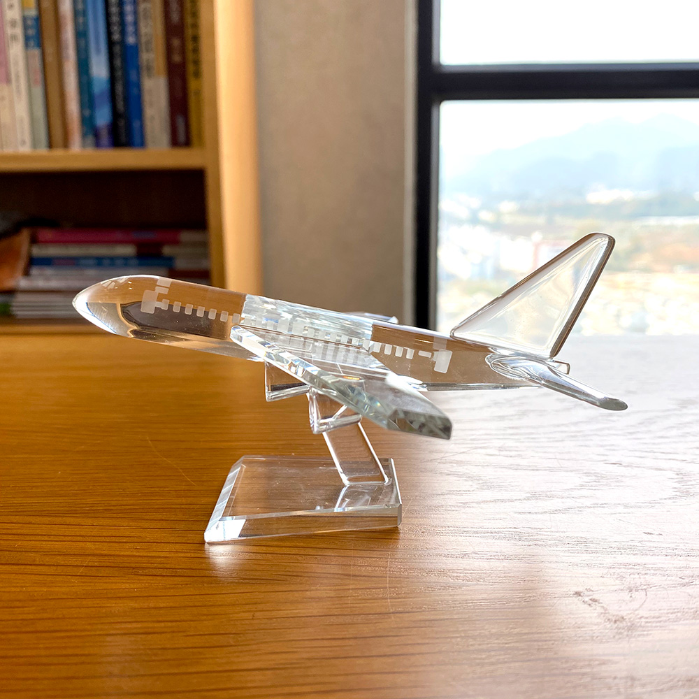 تمثال طائرة من الكريستال الشفا - مراجعة Paper Weight Crystal وسعره